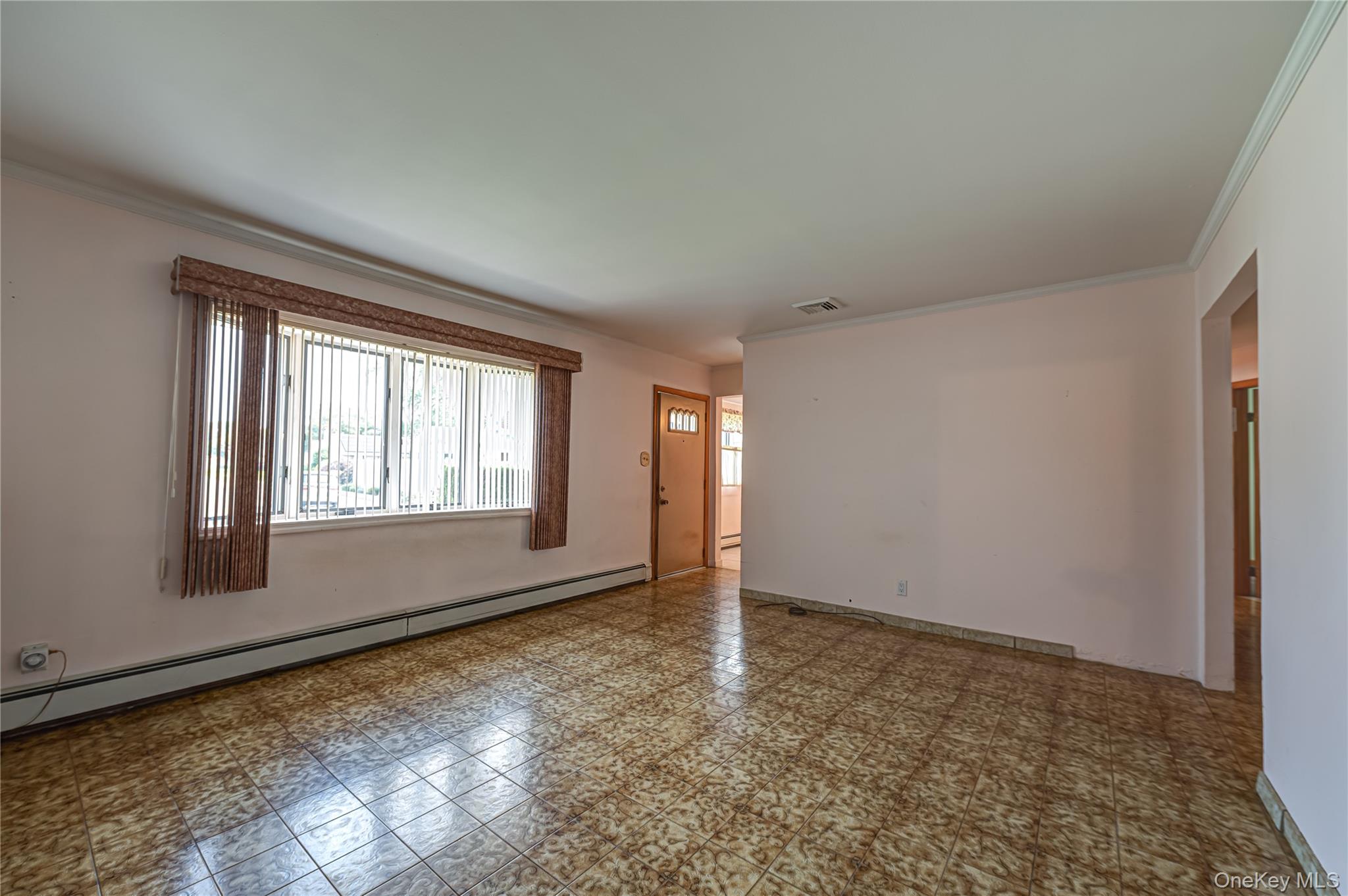3986 Maplewood Drive Property Photo 4