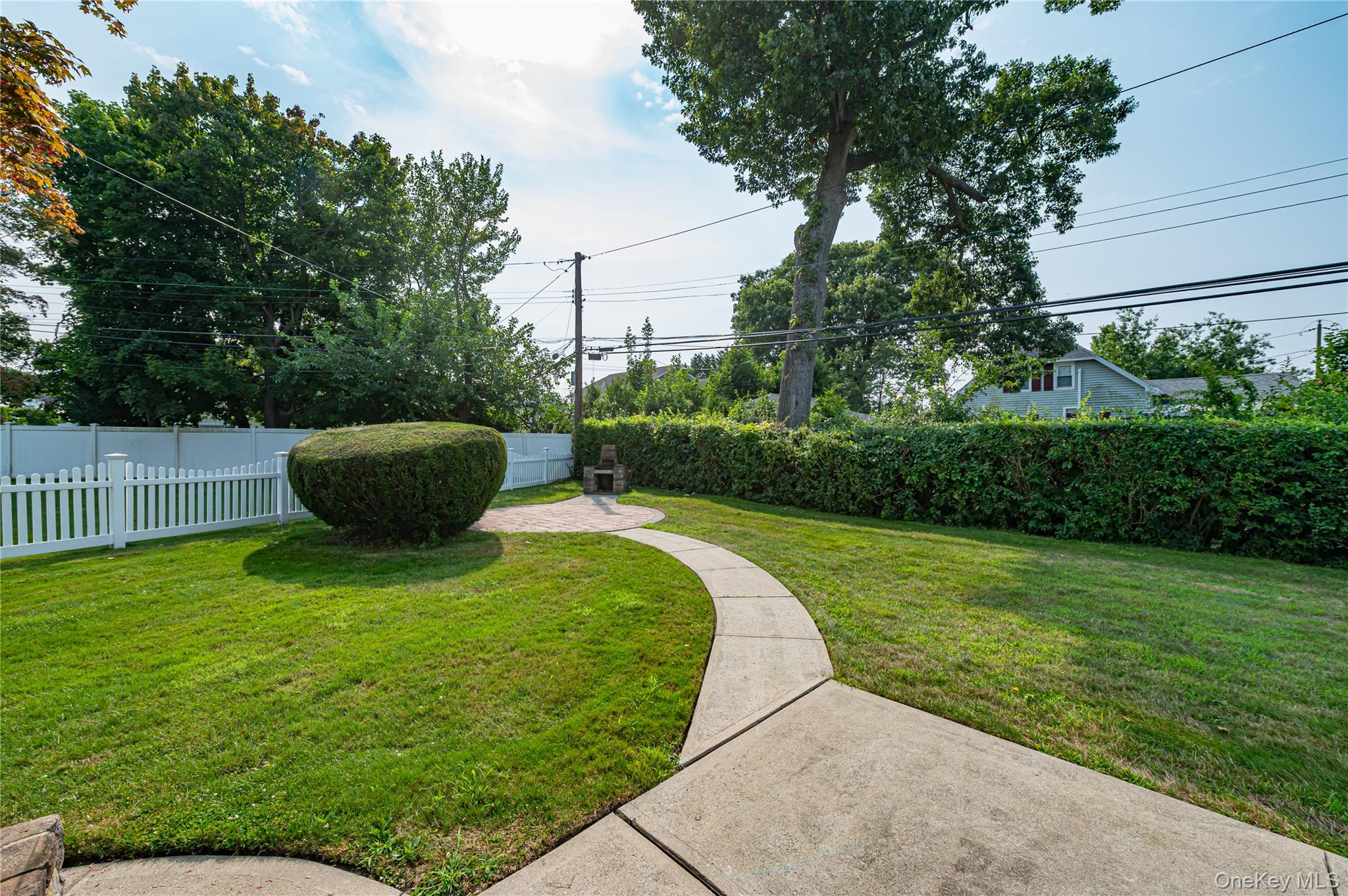 3986 Maplewood Drive Property Photo 17