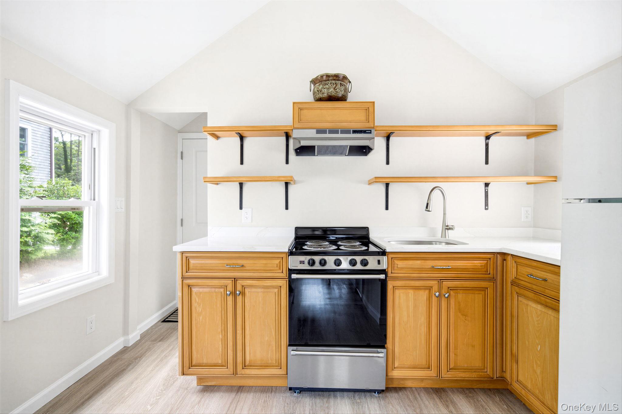 27 Walnut Avenue 2 Property Photo 12