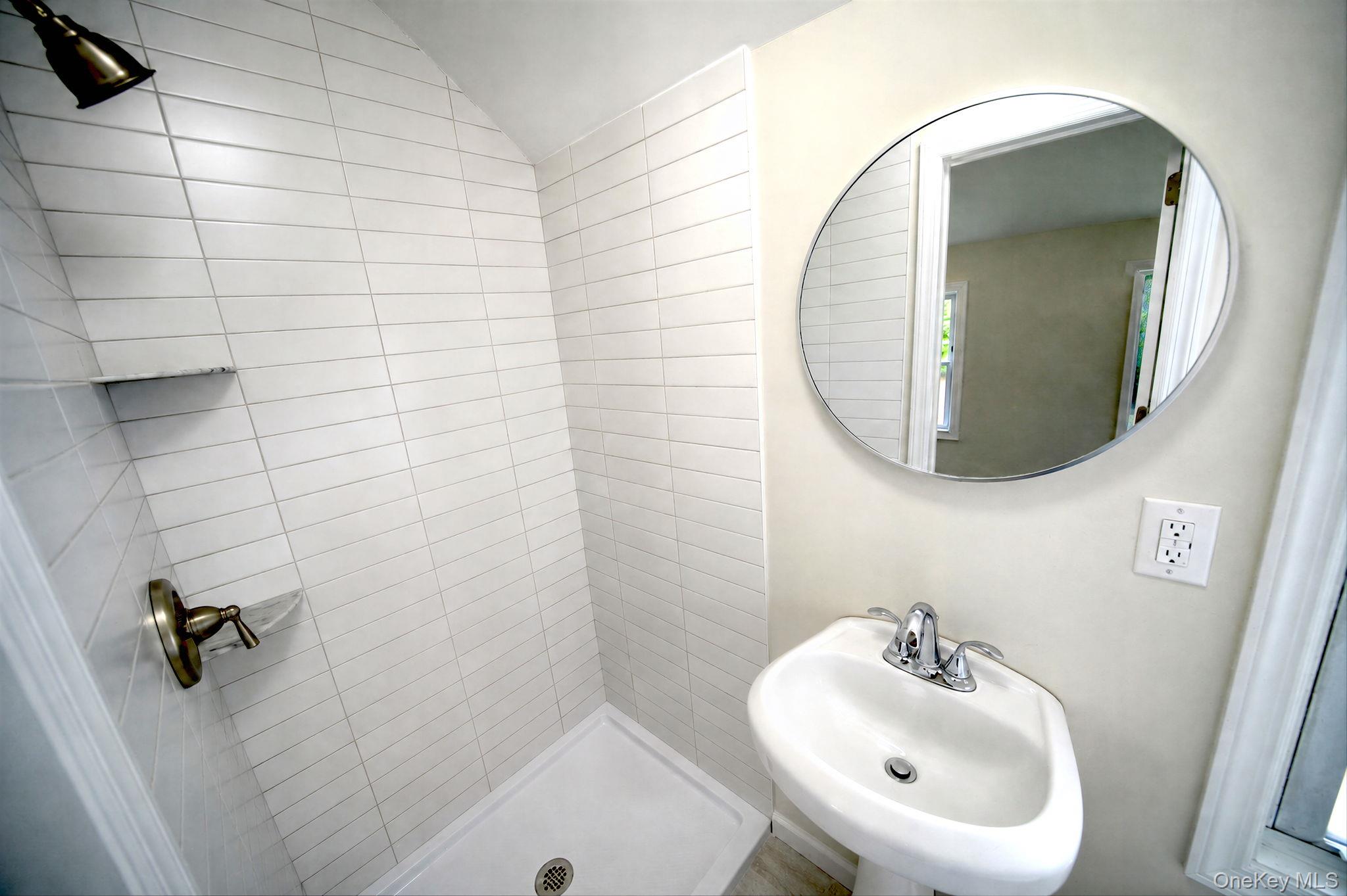 27 Walnut Avenue 2 Property Photo 15