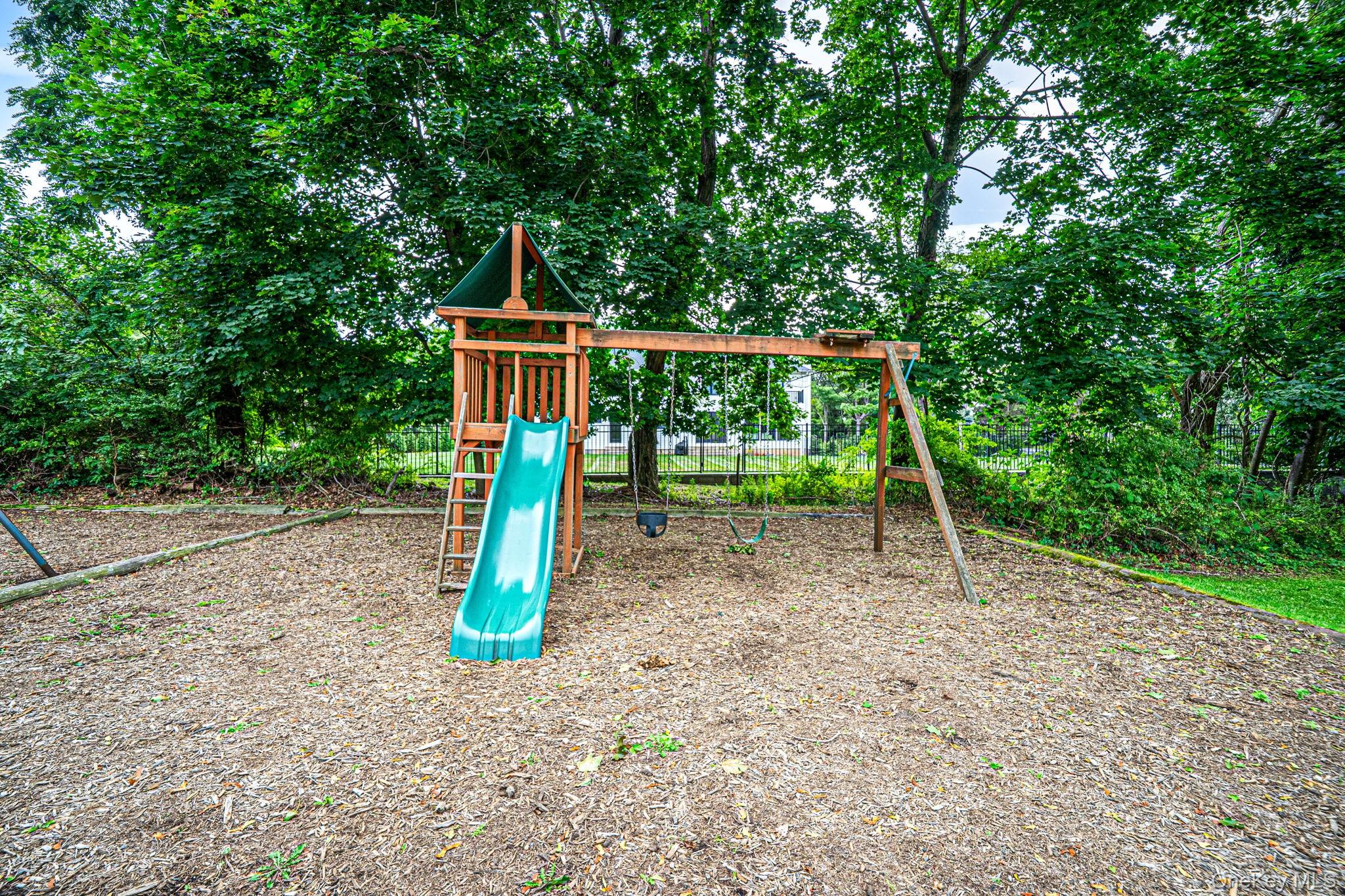 27 Walnut Avenue 2 Property Photo 30