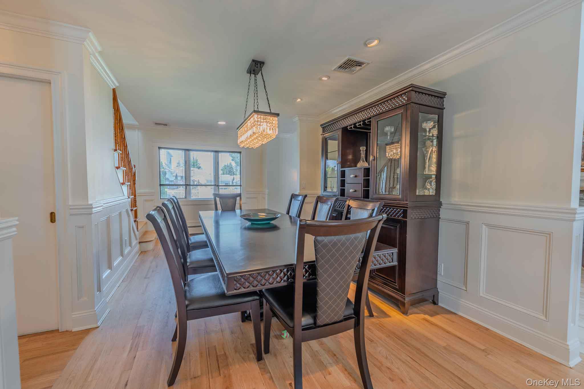 484 Washington Avenue Property Photo 13