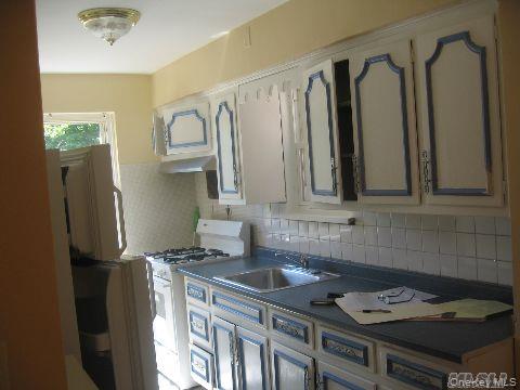160-45 Willets Point Boulevard Property Photo 10