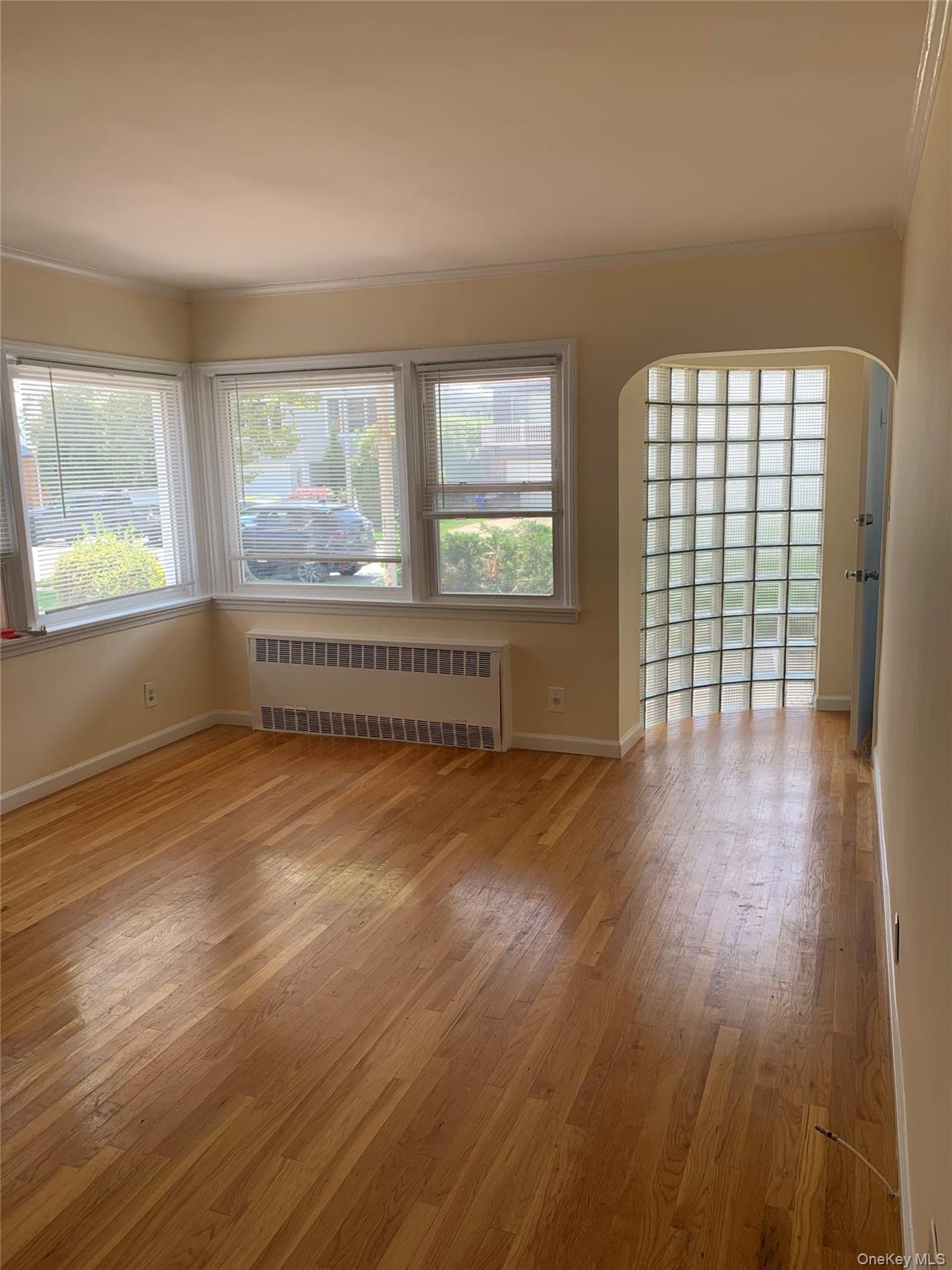 431 E Chester Street Property Photo 3