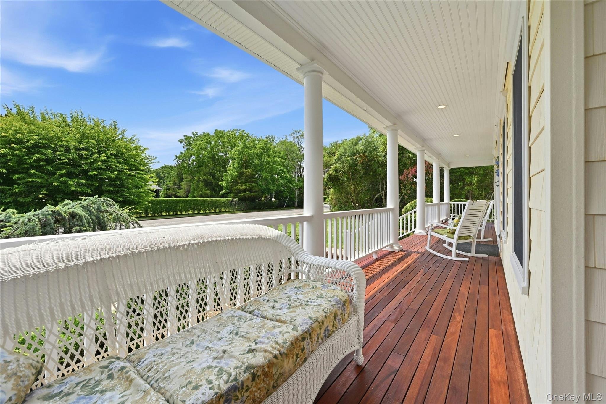 870 Parkview Lane Property Photo 4