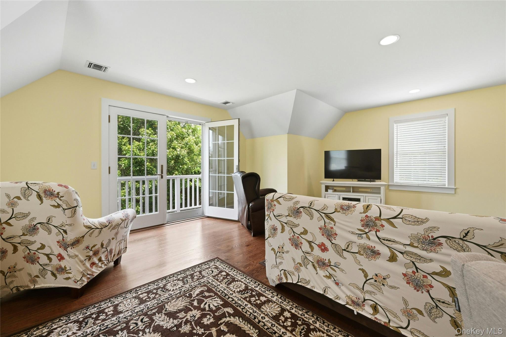 870 Parkview Lane Property Photo 23