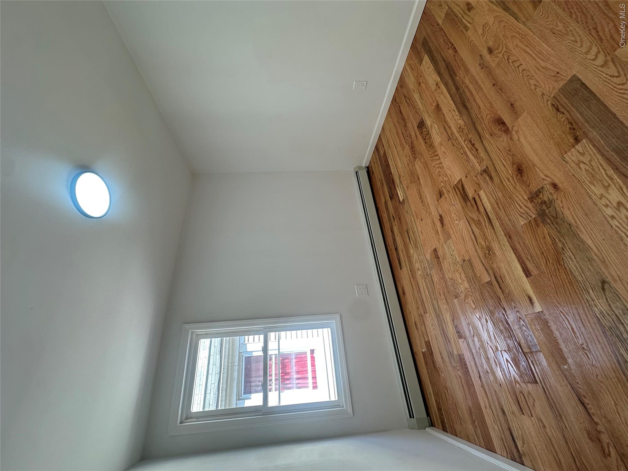 17205 89th Avenue Property Photo 8