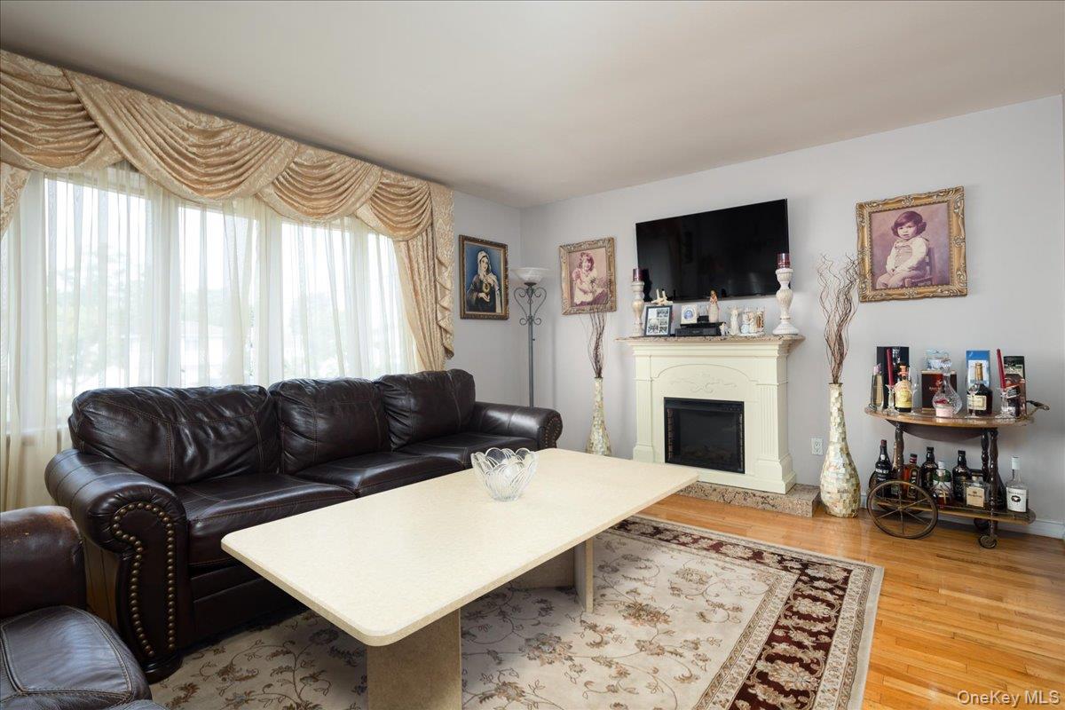 242 Seidman Place Property Photo 13