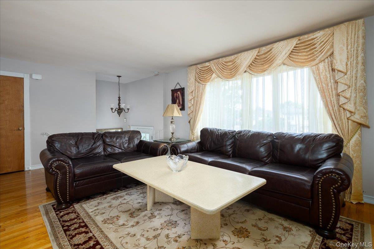 242 Seidman Place Property Photo 14