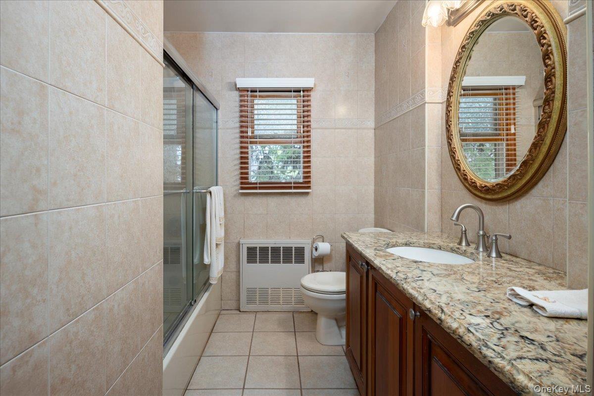 242 Seidman Place Property Photo 16