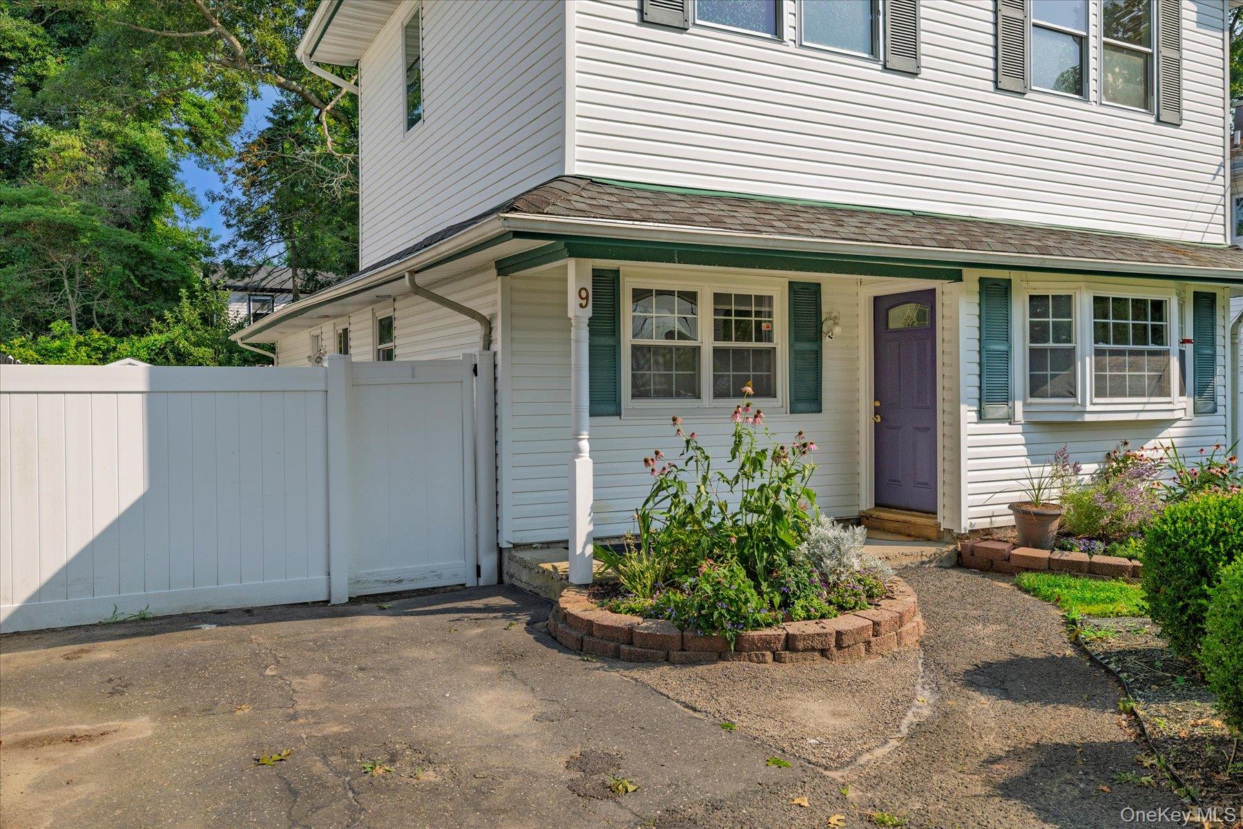 9 Robinson Drive Property Photo 2