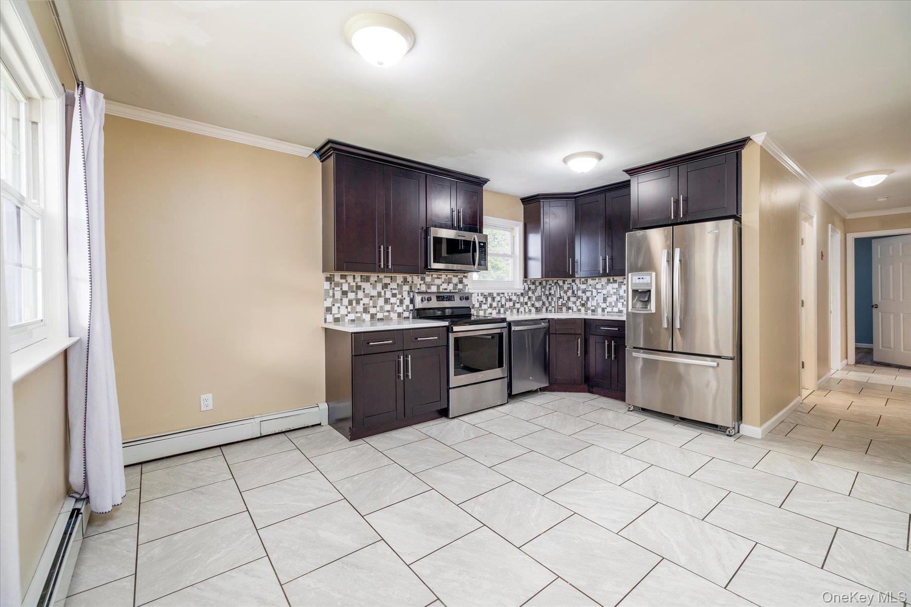 9 Robinson Drive Property Photo 6