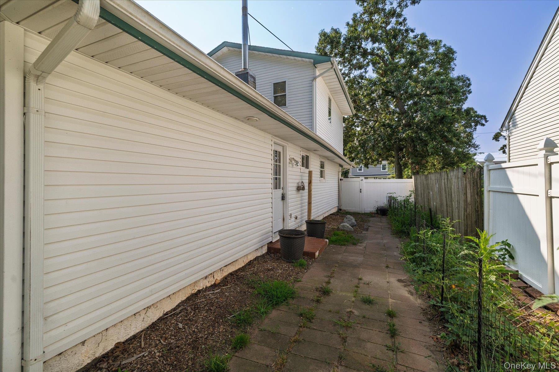 9 Robinson Drive Property Photo 21