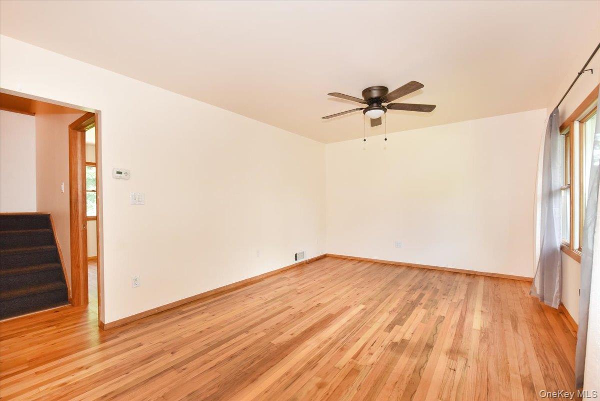 257 Maple Street Property Photo 4