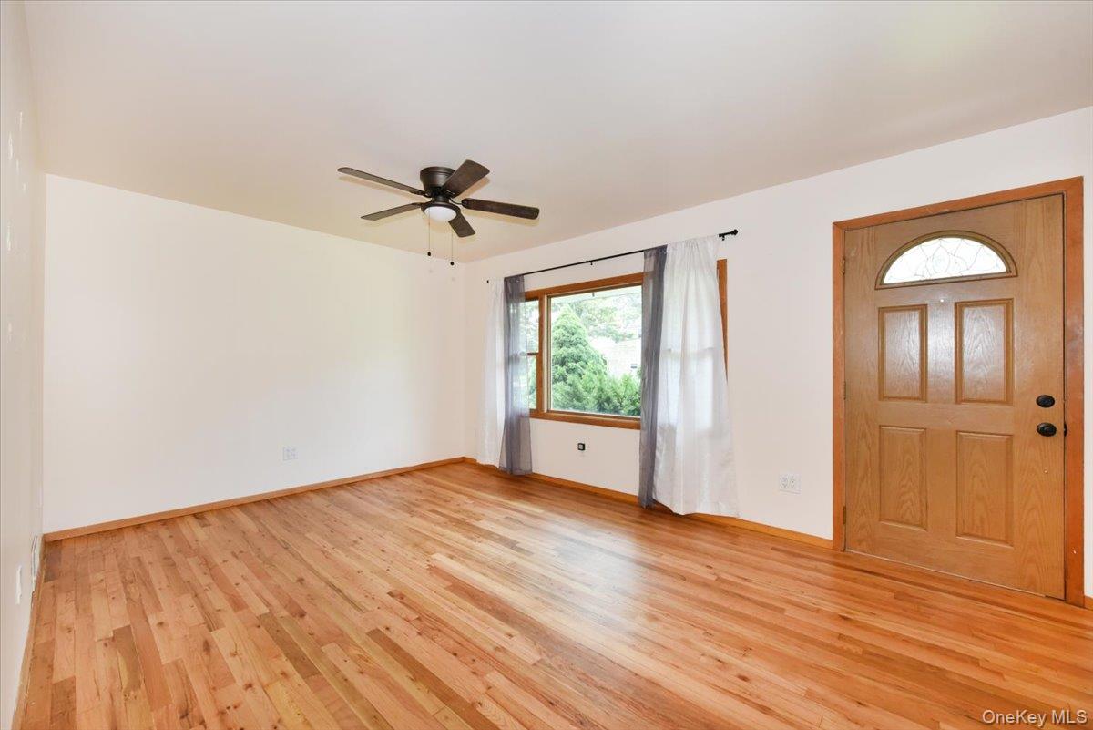 257 Maple Street Property Photo 5