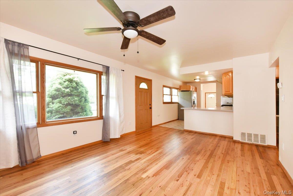 257 Maple Street Property Photo 6