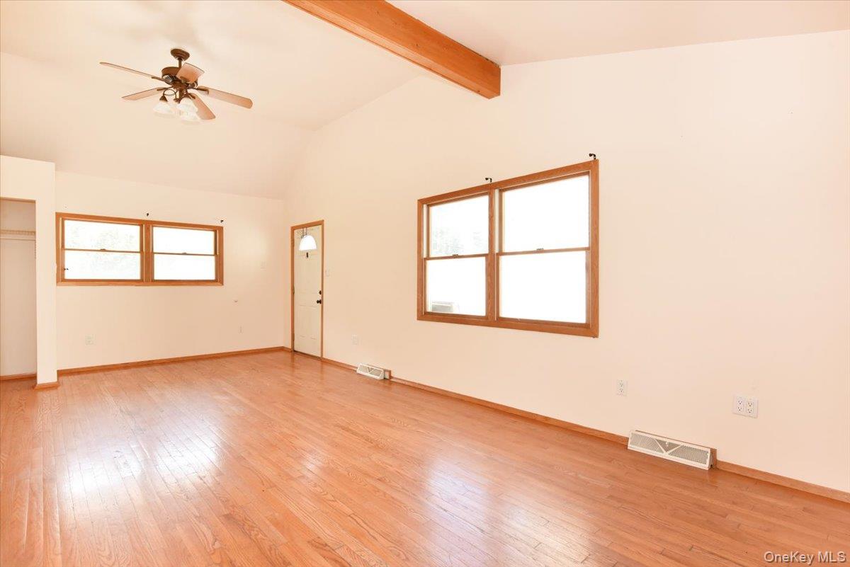 257 Maple Street Property Photo 12
