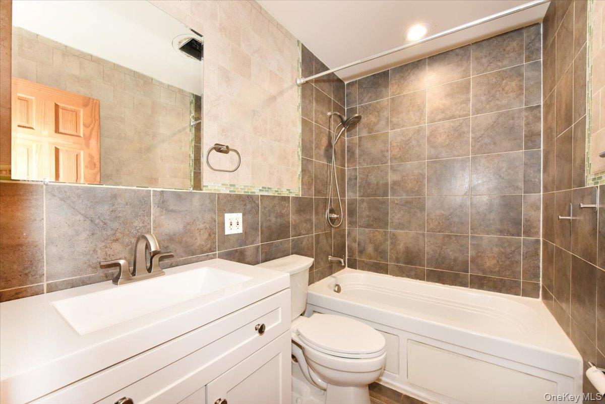 257 Maple Street Property Photo 17