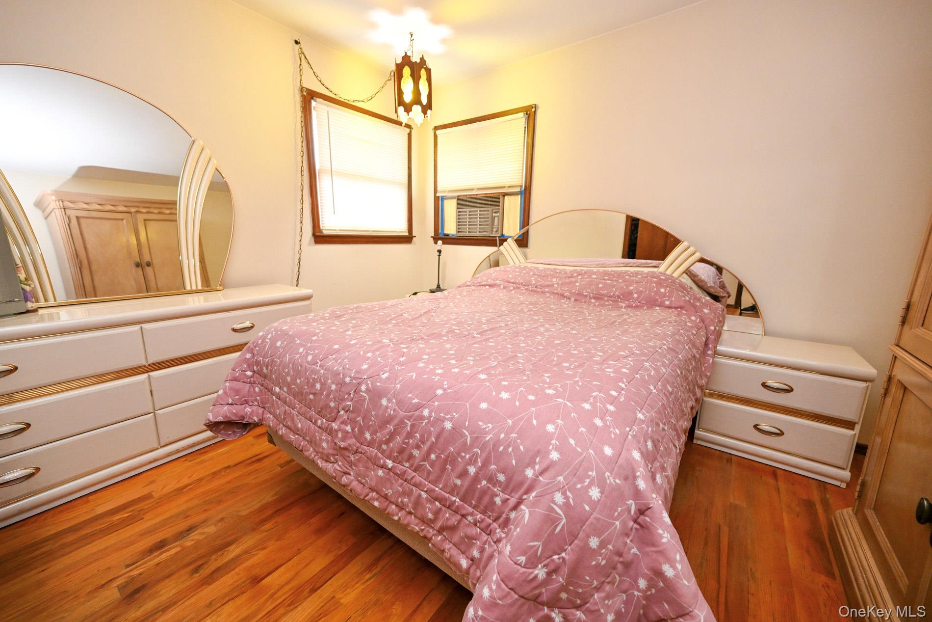 1156 Midway Court Property Photo 10