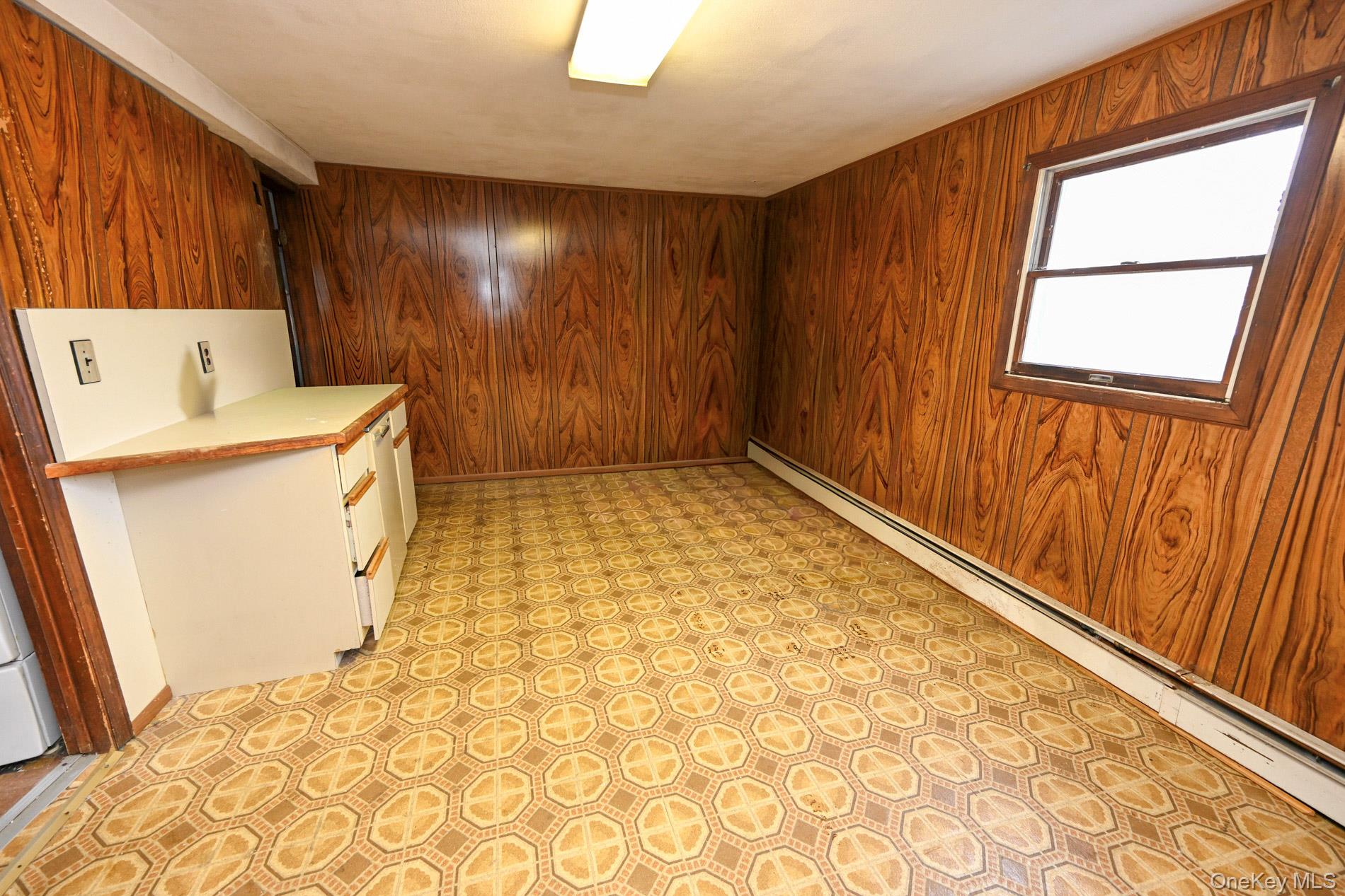 1156 Midway Court Property Photo 15
