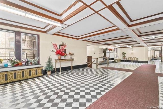 2922 Barnes Avenue 6E Property Photo 1