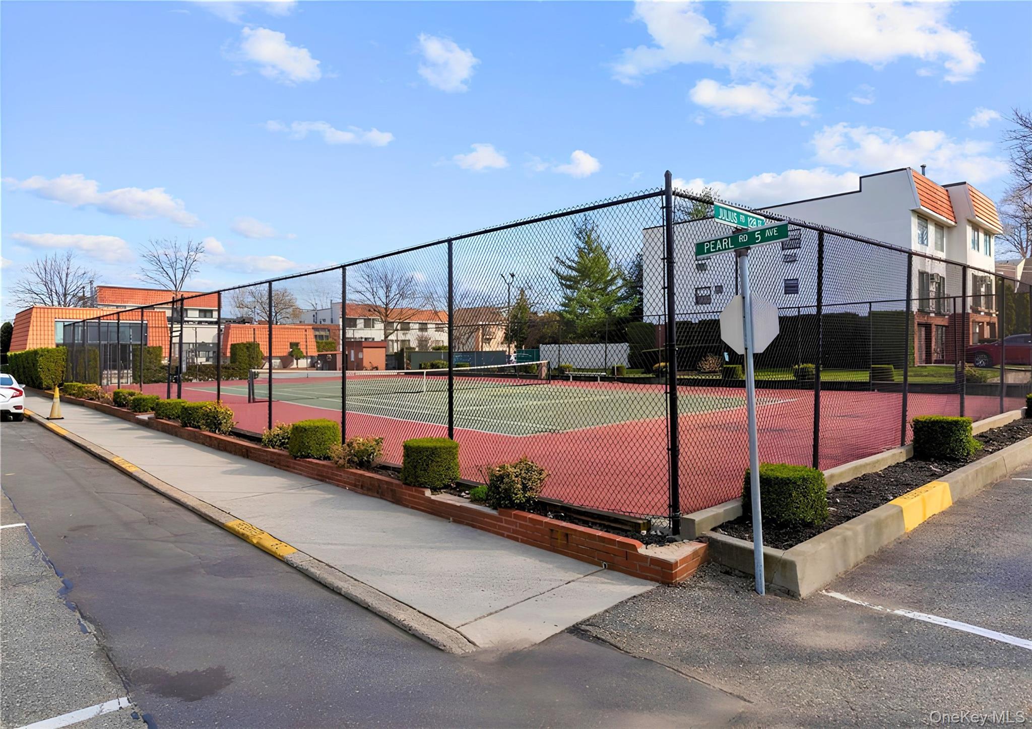 3-27 128th Street 21d Property Photo 22