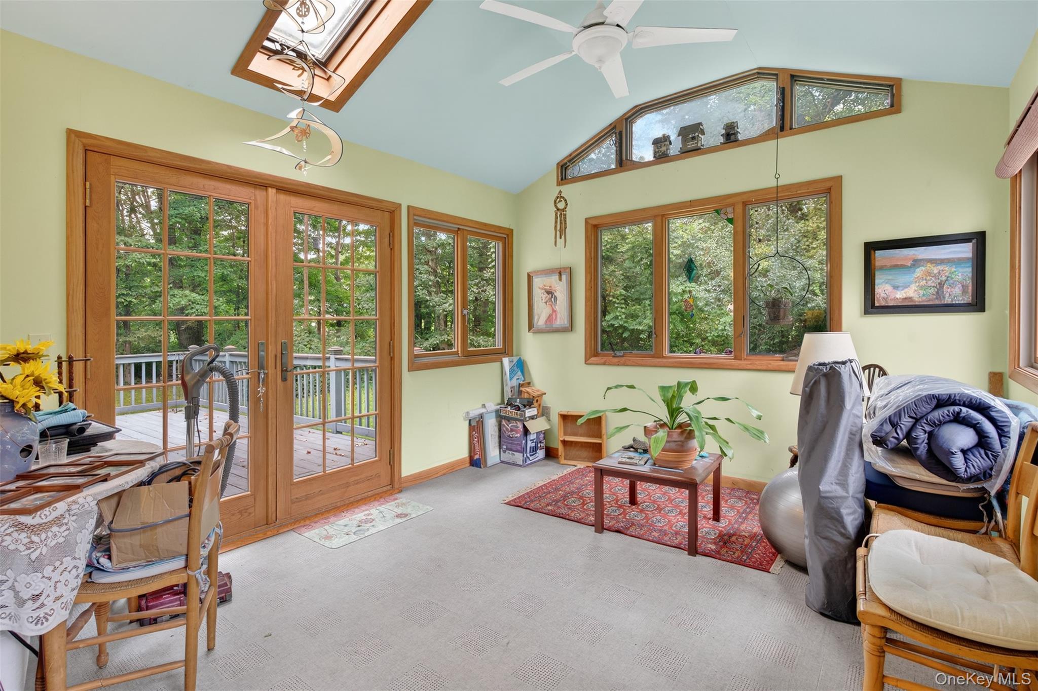 41 Penny Lane Property Photo 11