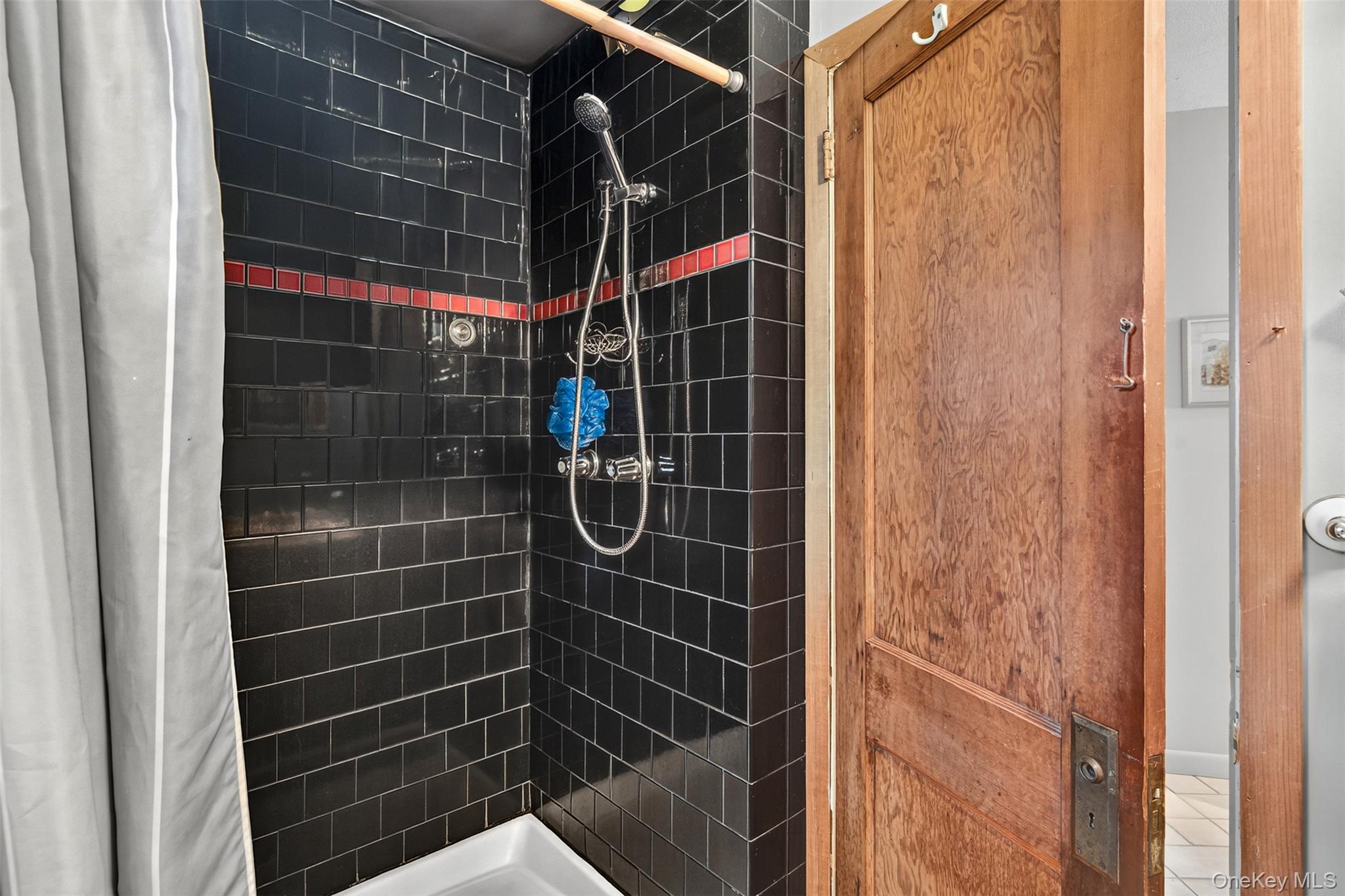 41 Penny Lane Property Photo 19