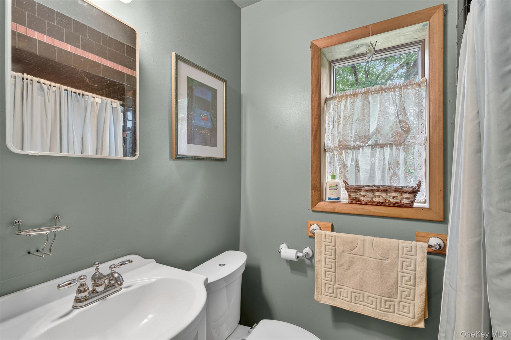 41 Penny Lane Property Photo 21