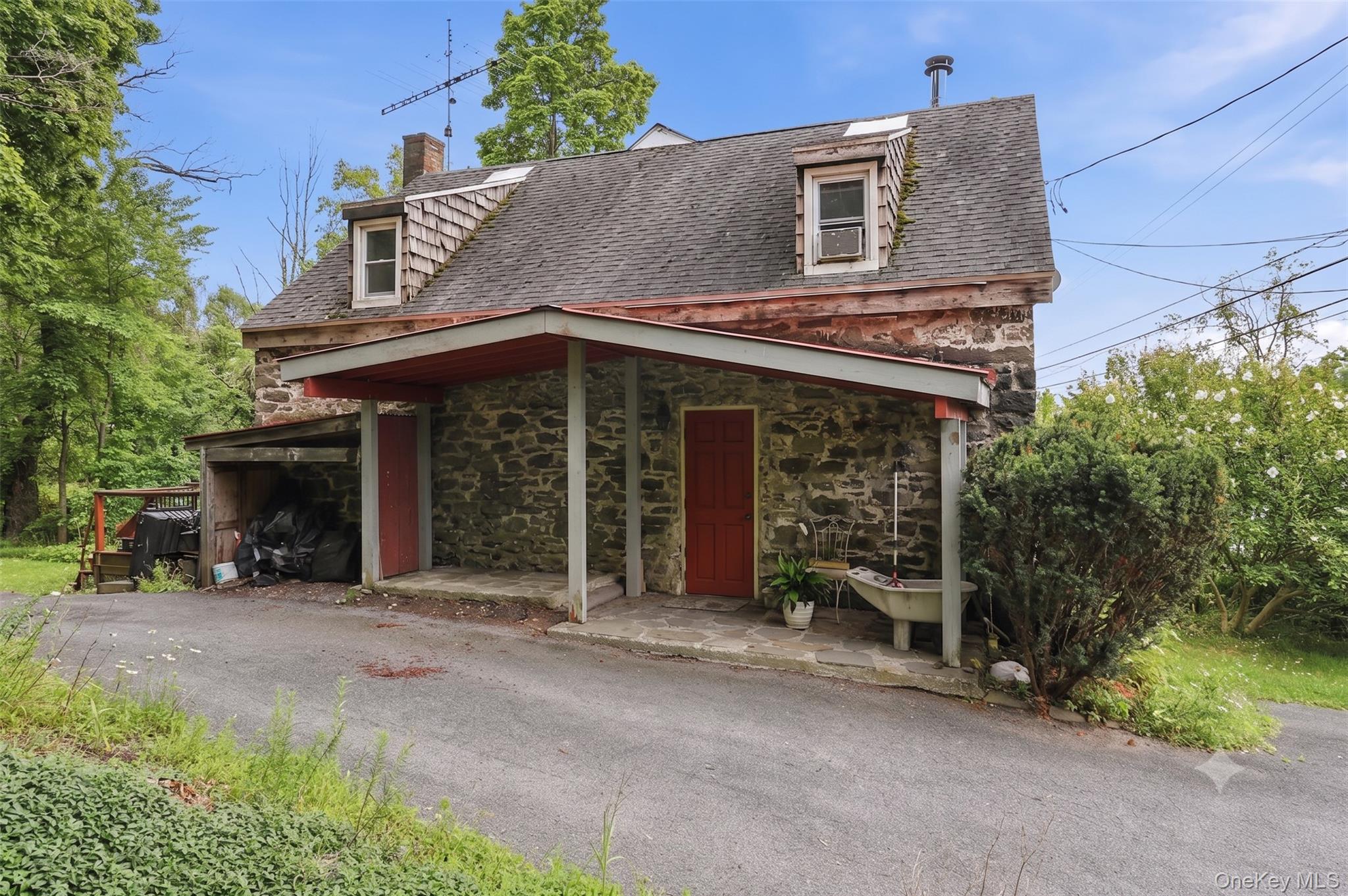 574 State Route 32 Property Photo 1