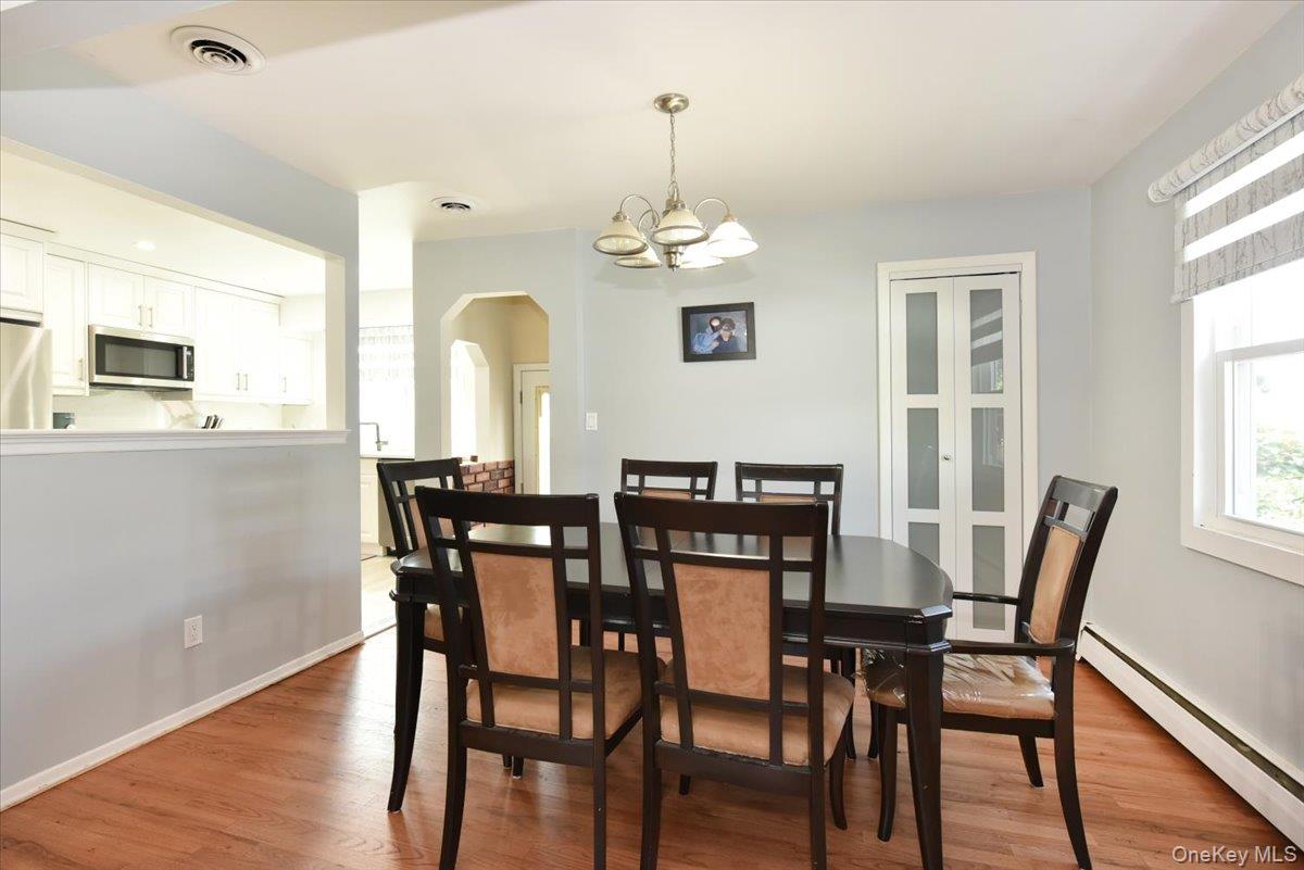 156 Jerusalem Avenue Property Photo 11