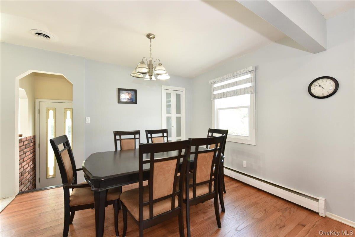 156 Jerusalem Avenue Property Photo 12