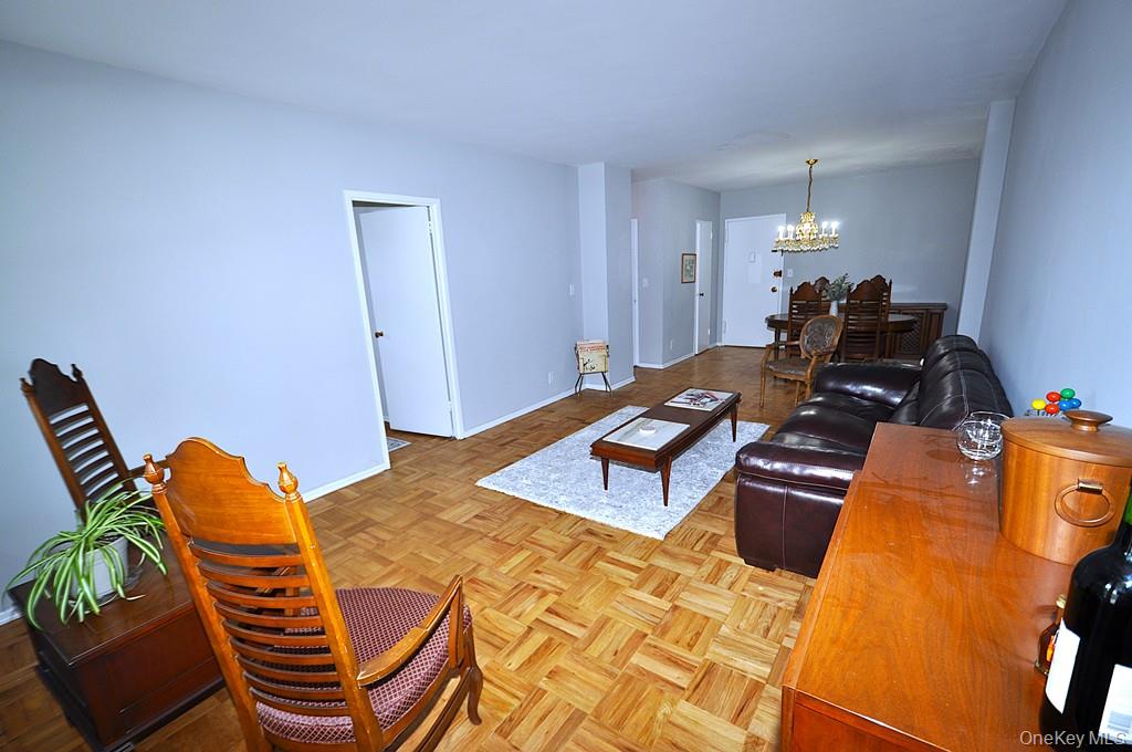 281 Garth Road B1g Property Photo 6