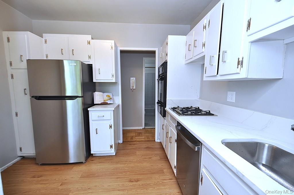 281 Garth Road B1g Property Photo 11