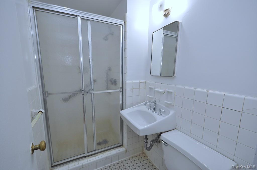 281 Garth Road B1g Property Photo 23