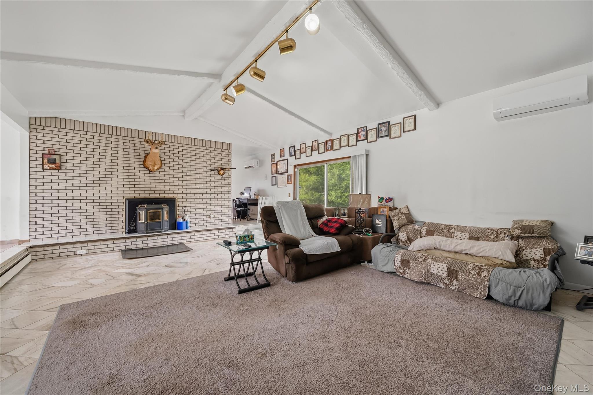 9 Carpenter Road Property Photo 7