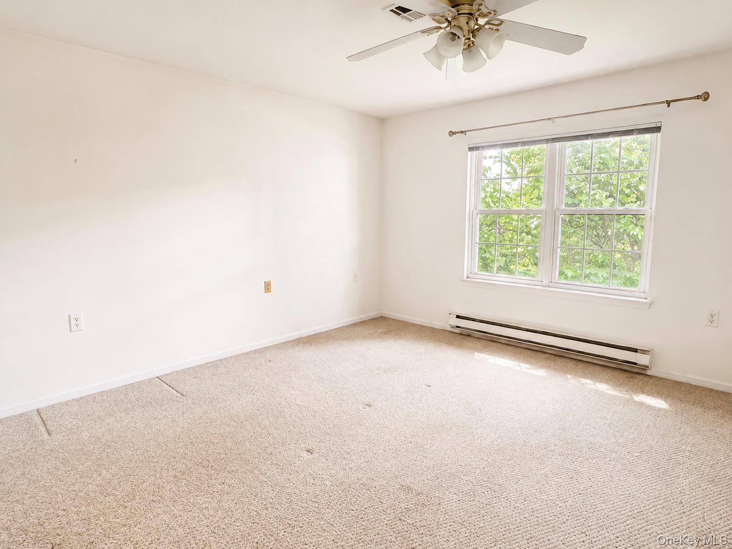 344 Woodbridge Drive B Property Photo 7