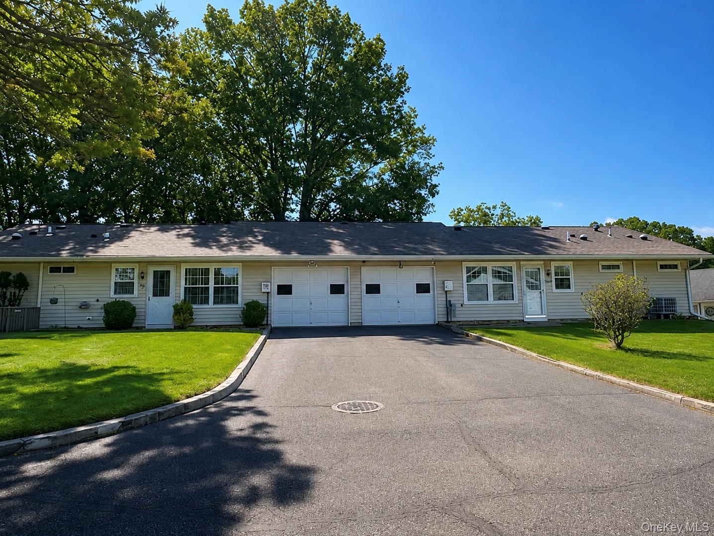 344 Woodbridge Drive B Property Photo 13