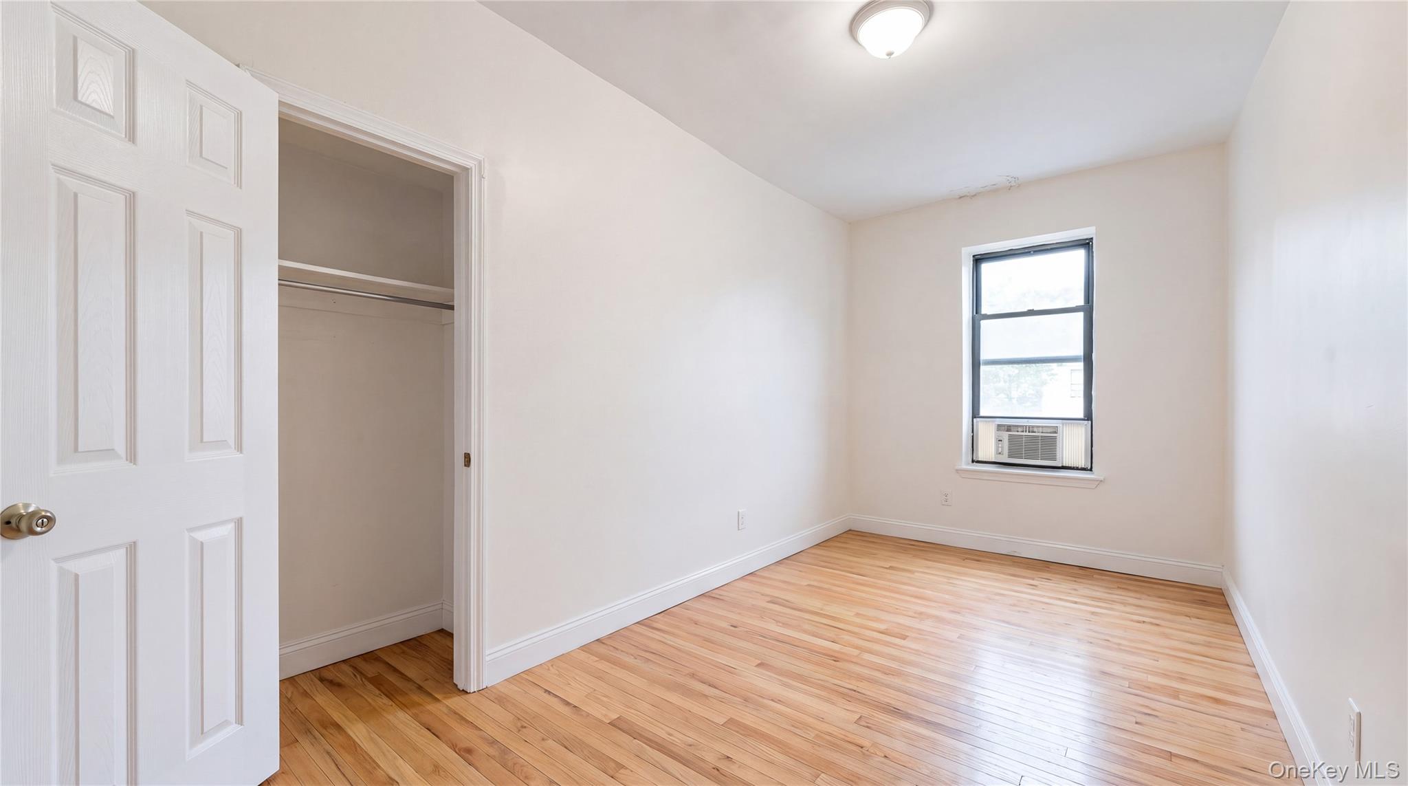 35-02 Ditmars Boulevard Property Photo 21