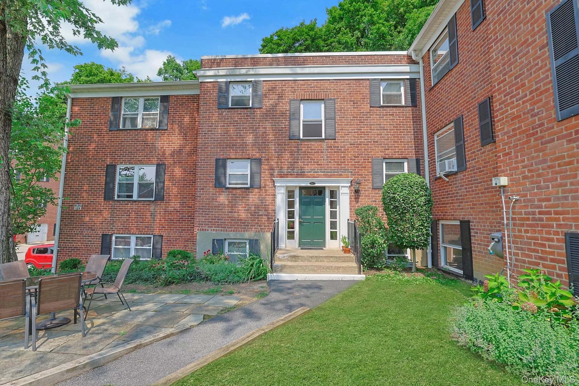 129-1 S Highland Avenue B3 Property Photo 2