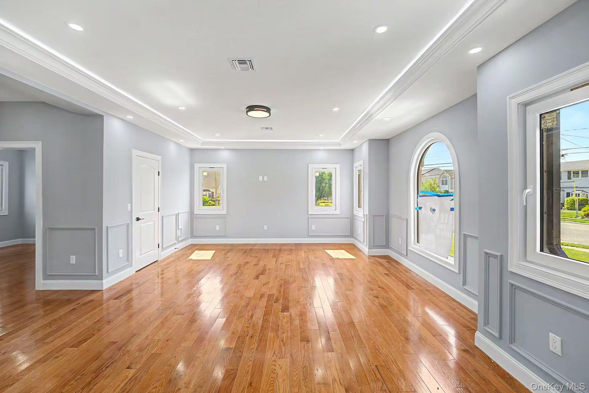 16 Violet Avenue Property Photo 10