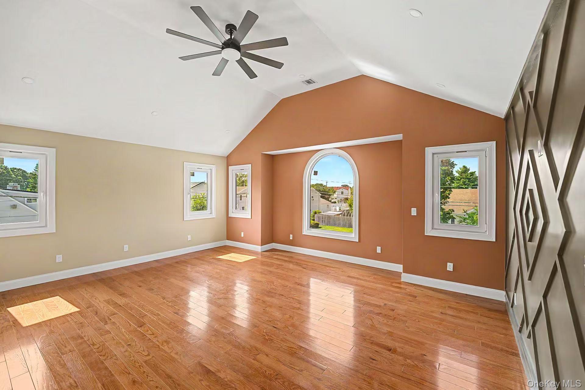 16 Violet Avenue Property Photo 13