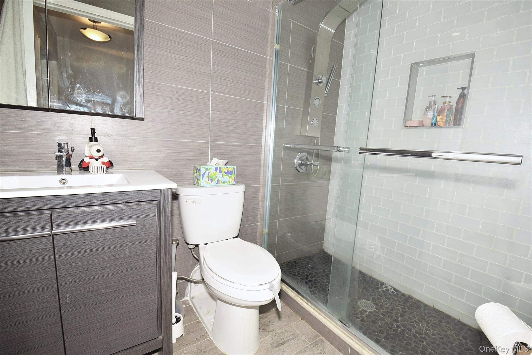 12-27 Diane Place 196 U Property Photo 18