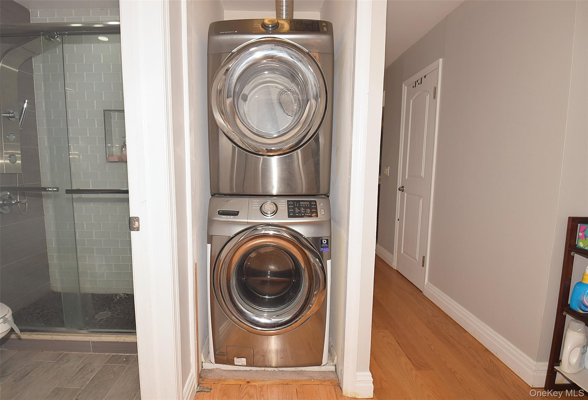 12-27 Diane Place 196 U Property Photo 19