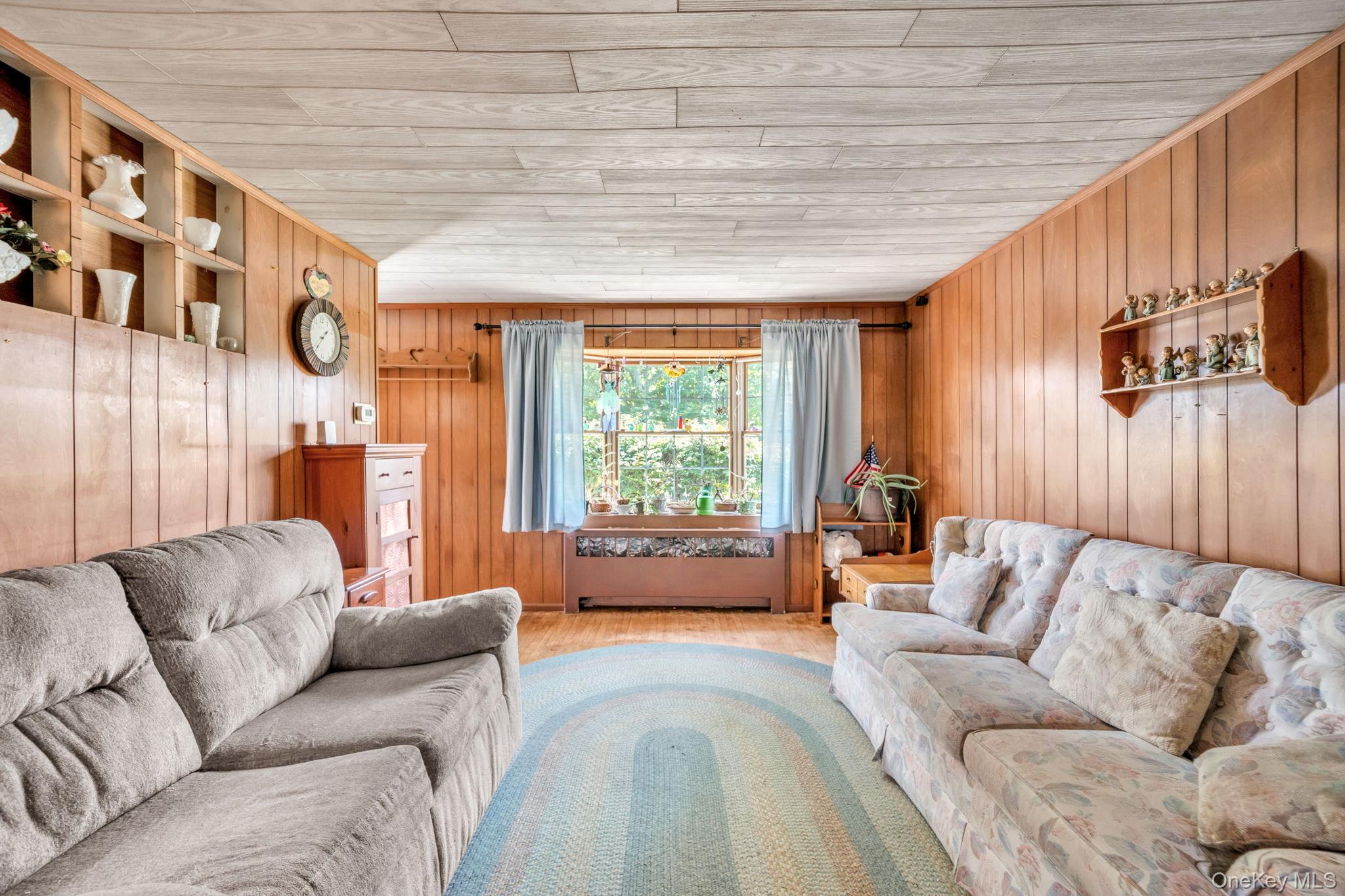 1 Bradish Lane Property Photo 5