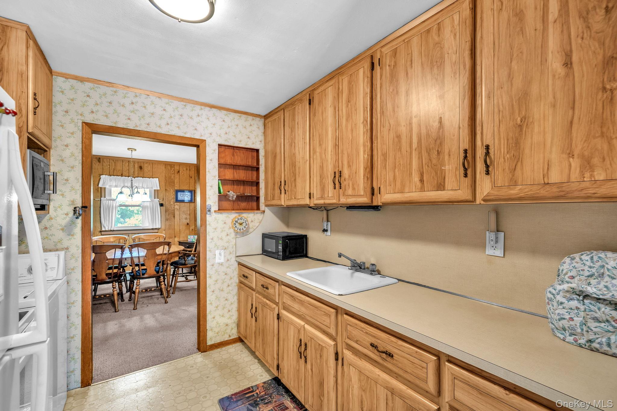 1 Bradish Lane Property Photo 8