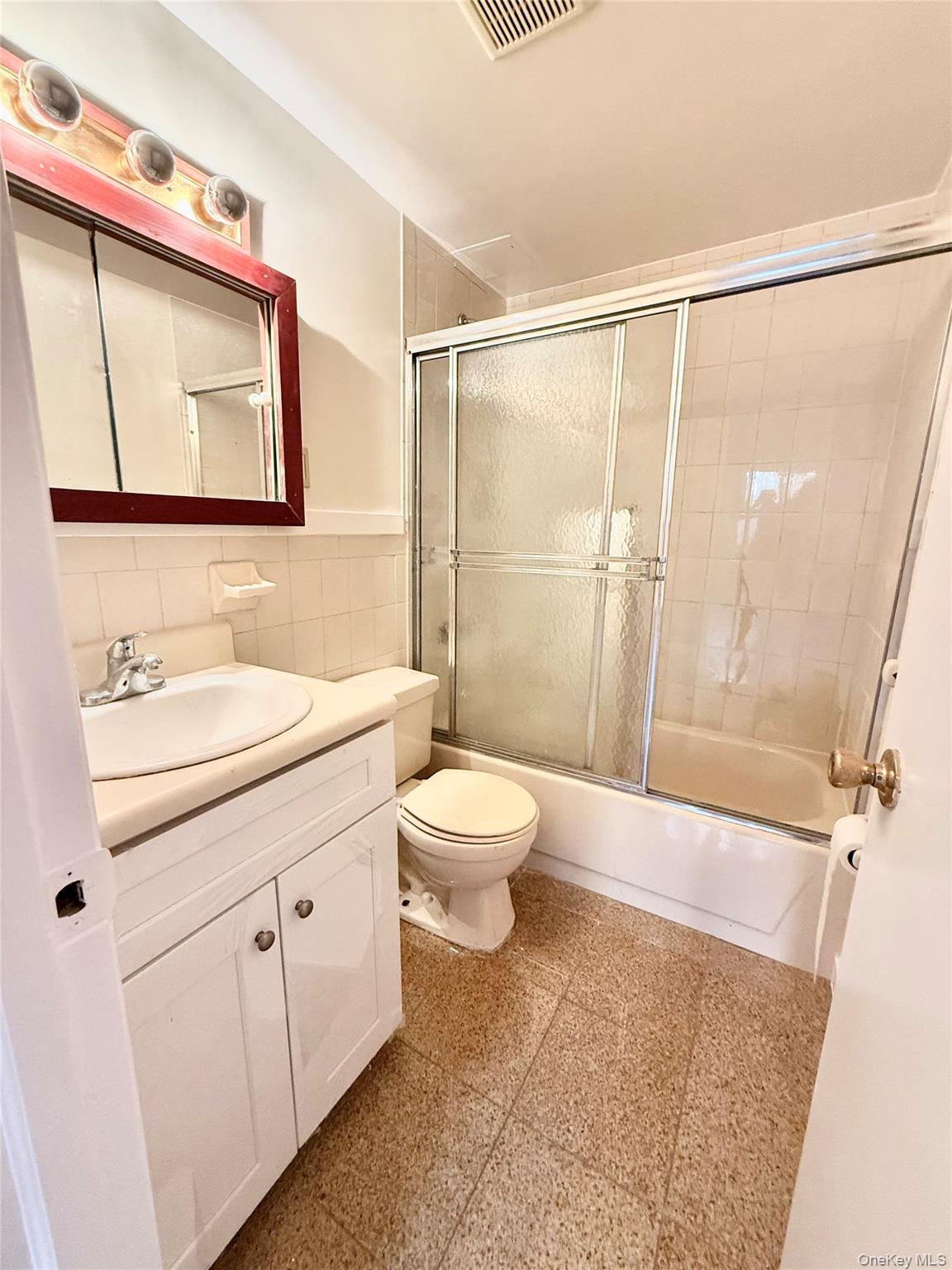 37-30 103rd Street B2 Property Photo 12