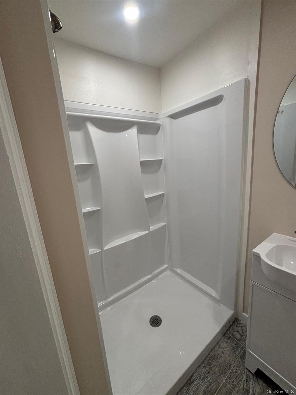 16 Bellport Street 5 Property Photo 5
