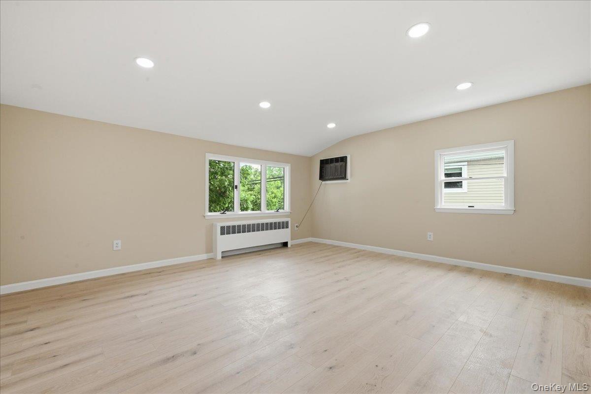 14 Crest Lane Property Photo 11