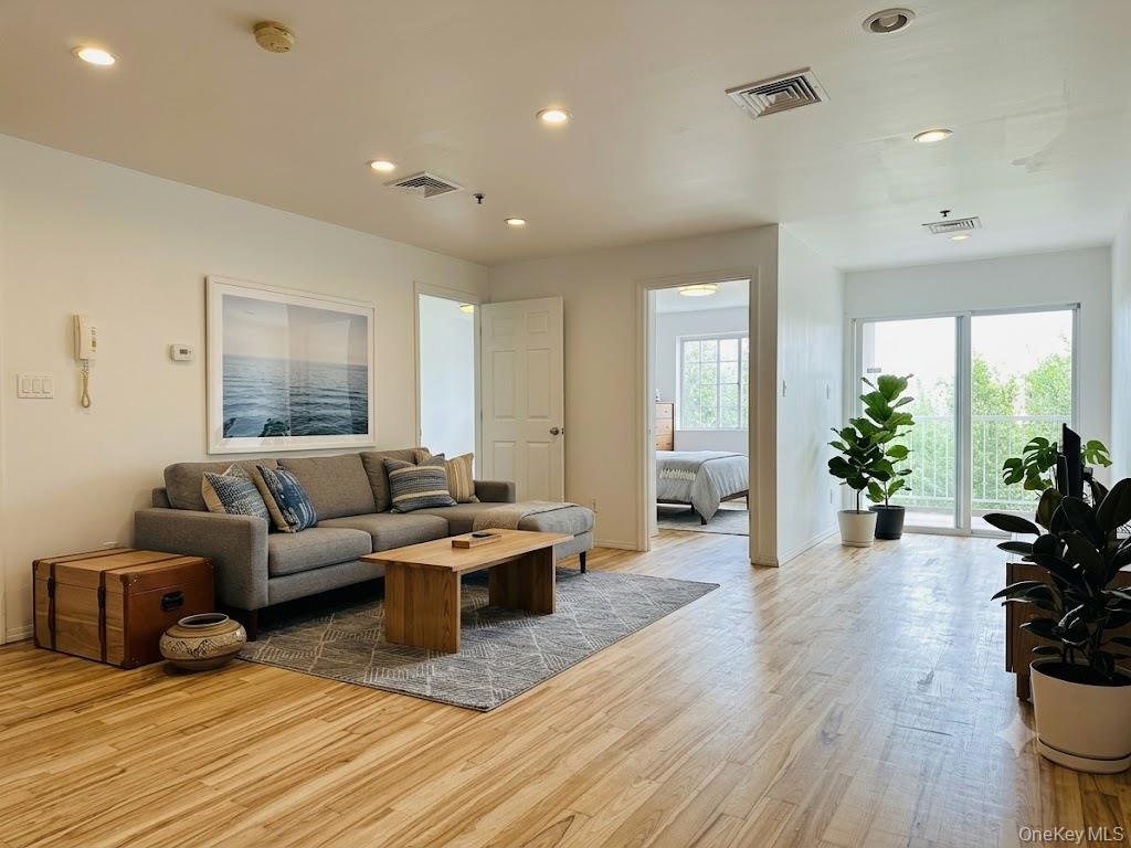 10009 39th Avenue 4e Property Photo 1